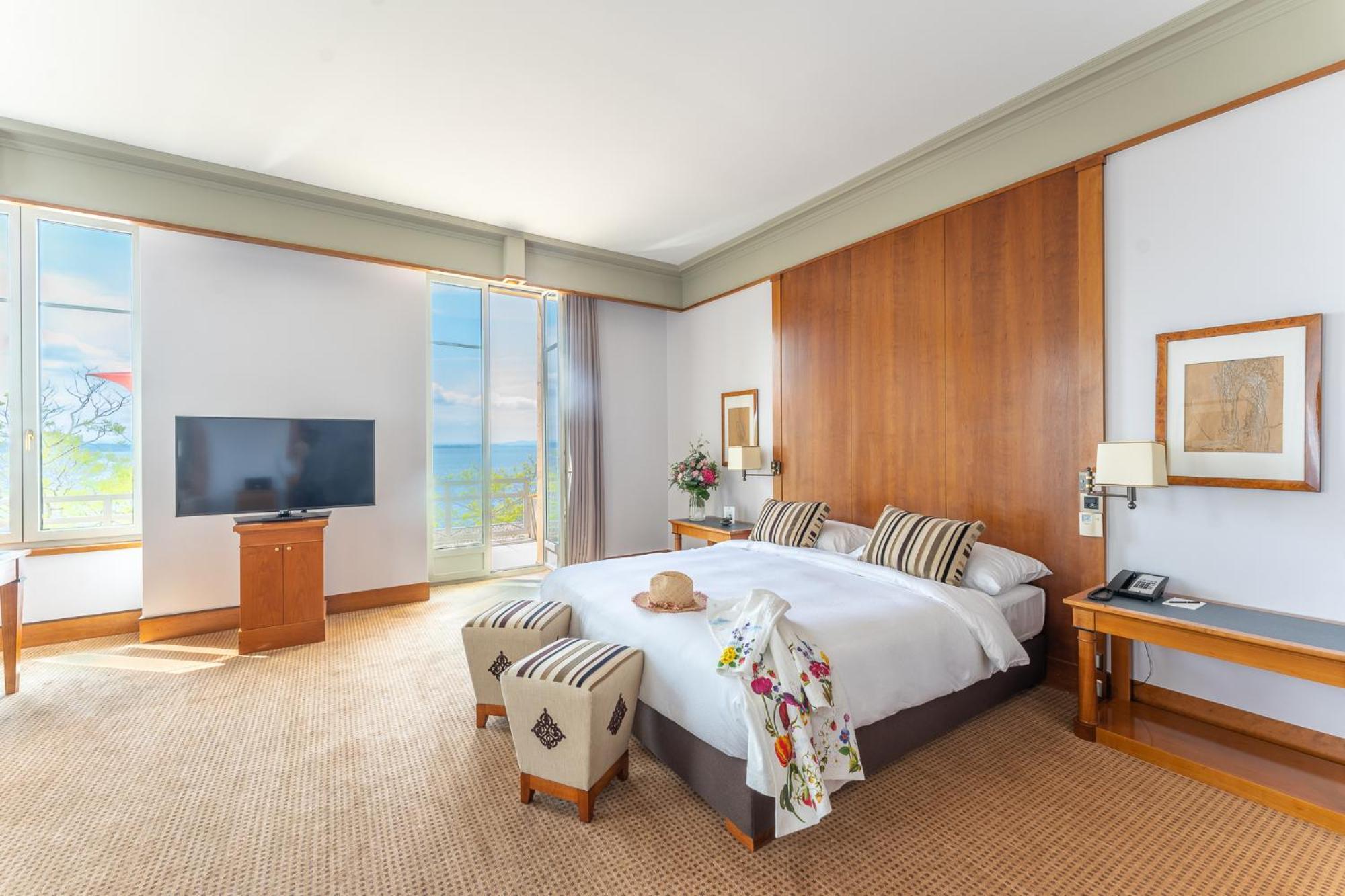 Beau Rivage Hotel Neuchâtel Eksteriør bilde A bedroom at the hotel