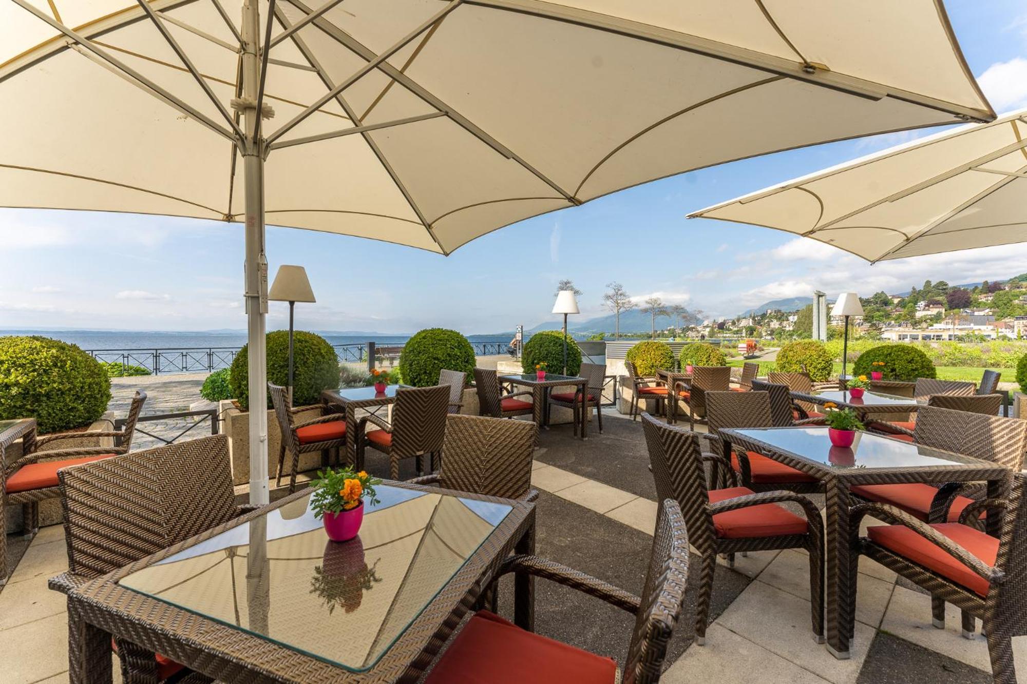 Beau Rivage Hotel Neuchâtel Eksteriør bilde The Terrace at the Hotel