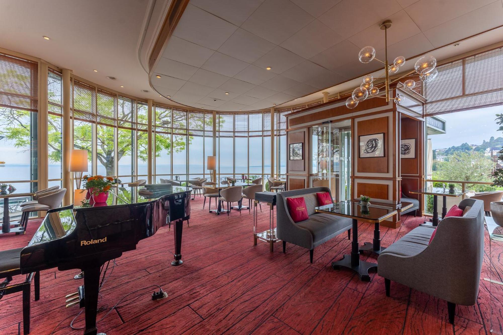 Beau Rivage Hotel Neuchâtel Eksteriør bilde Club Lounge at the hotel