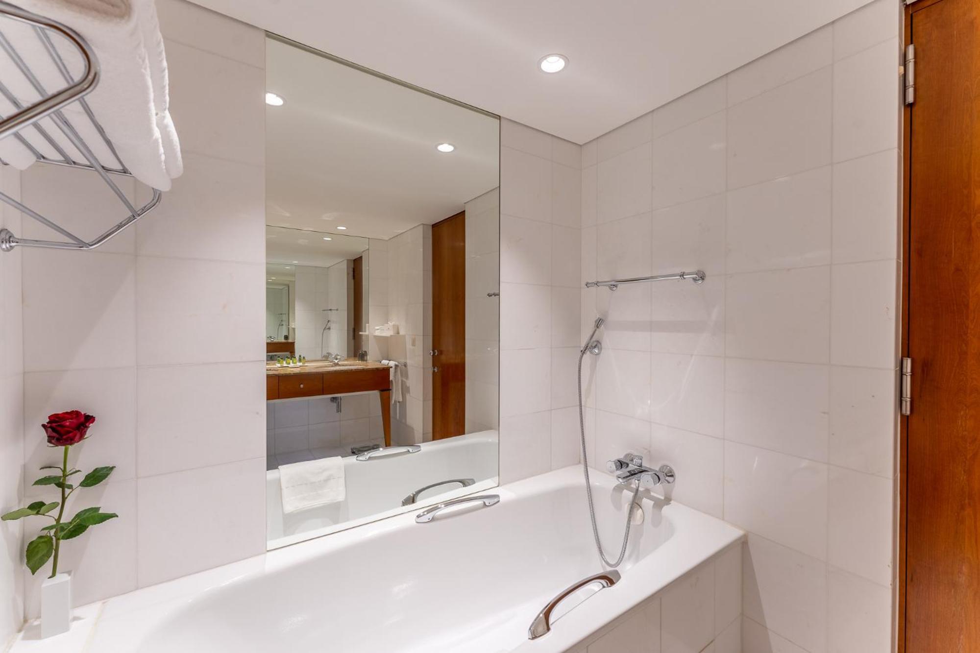 Beau Rivage Hotel Neuchâtel Eksteriør bilde Bathroom