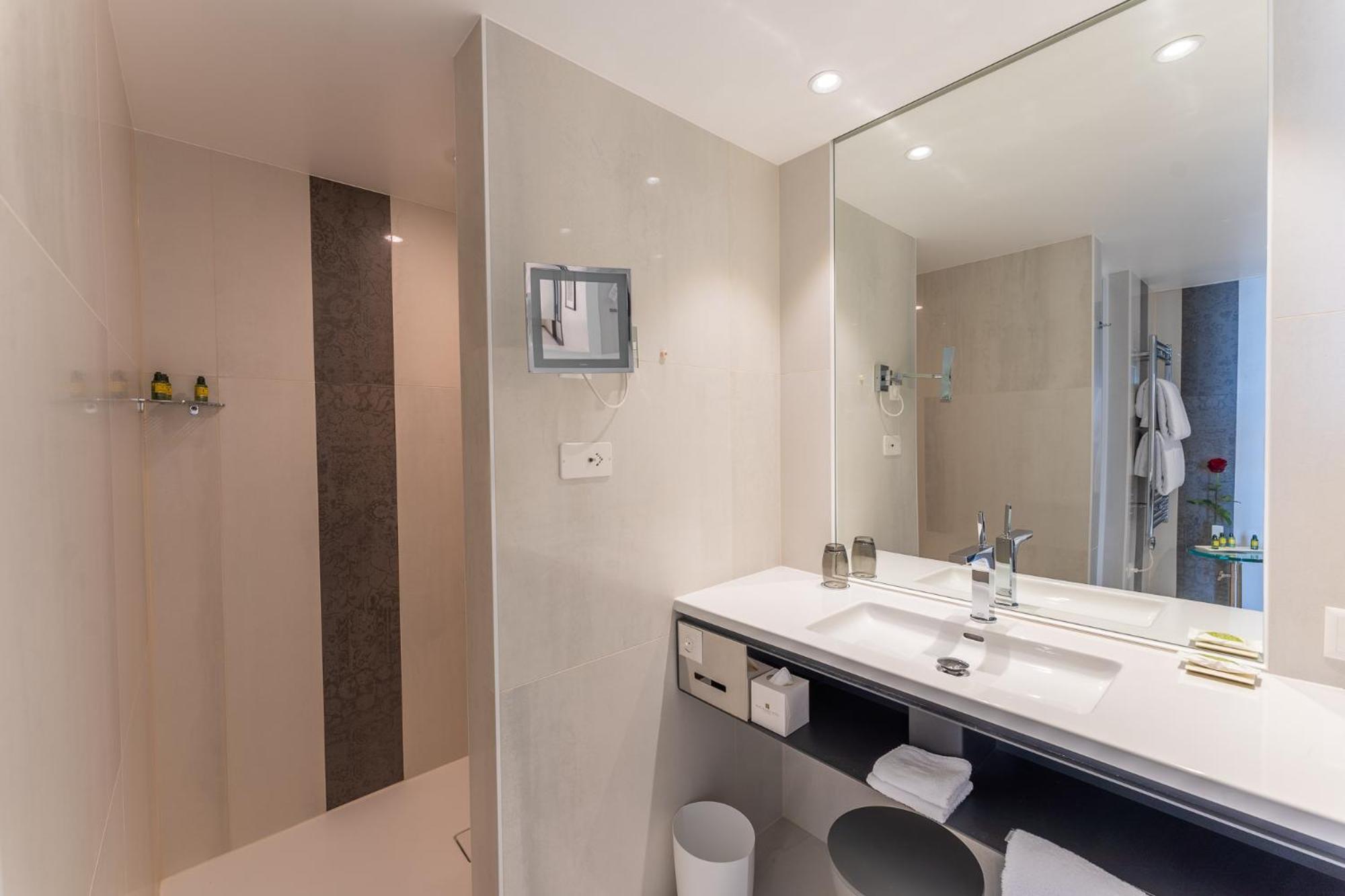 Beau Rivage Hotel Neuchâtel Eksteriør bilde Bathroom