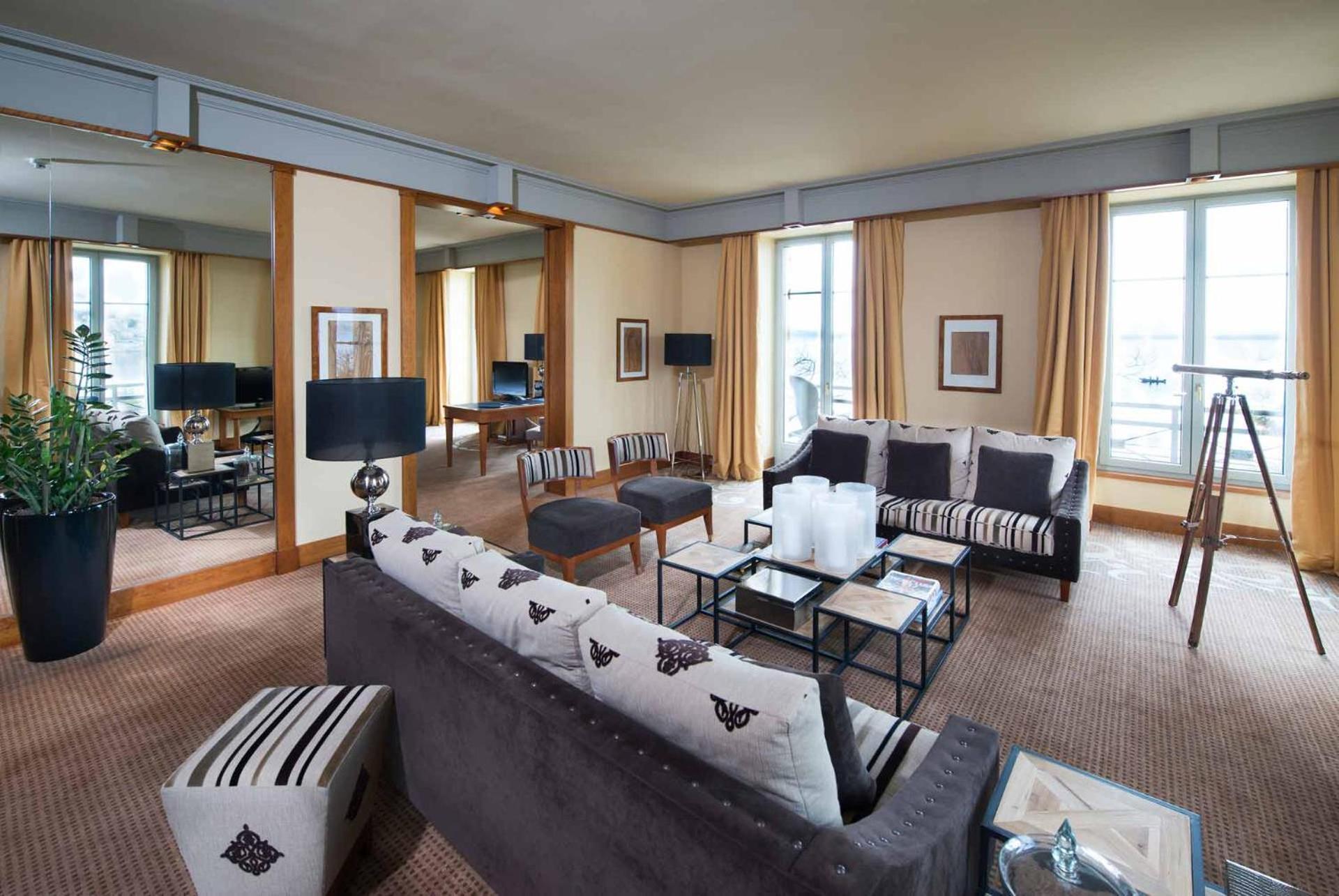 Beau Rivage Hotel Neuchâtel Eksteriør bilde A suite at the InterContinental